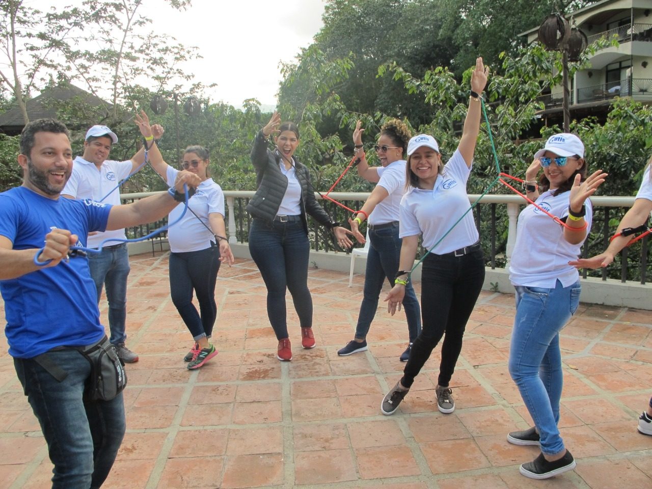 Dinámica de team building al aire libre